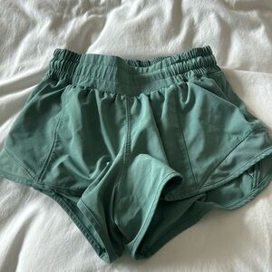 Green lulu shorts 2.5